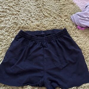 Brandy Melville black sweatshorts #brandymelville #blacksweatshorts